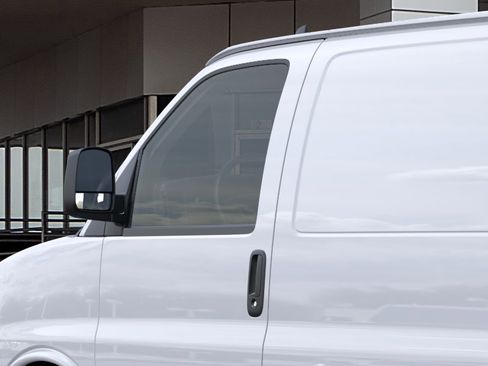 New 2026 Chevrolet Express 2500 Extended RWD image 12