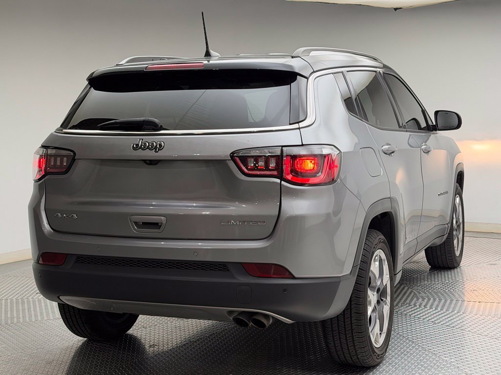 Used 2021 Jeep Compass Limited AWD/4WD image 3