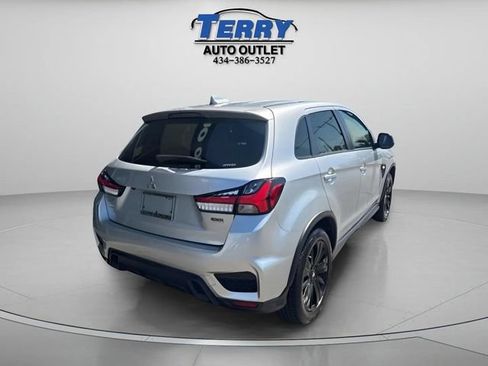 Used 2023 Mitsubishi Outlander Sport ES AWD/4WD image 4