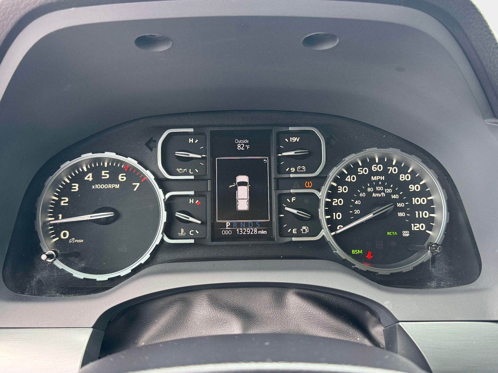 Used 2019 Toyota Tundra Platinum AWD/4WD image 25