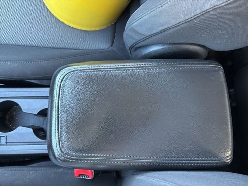 Used 2015 Chevrolet Captiva Sport LS image 33