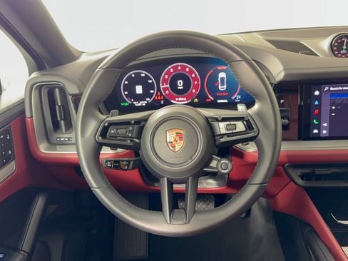Certified 2026 Porsche Cayenne Coupe AWD/4WD image 10