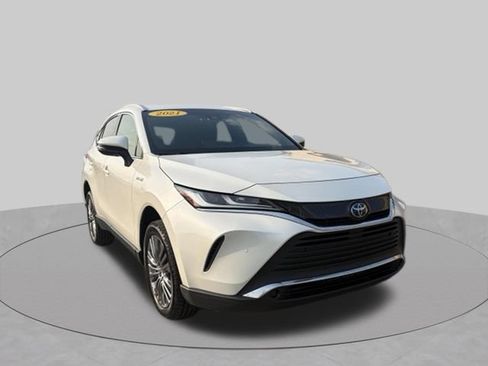 Used 2021 Toyota Venza XLE w/ Carpet Mat Package (TMS) AWD/4WD image 8