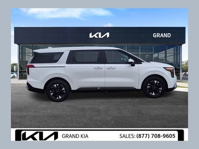 New 2026 Kia Carnival LXS