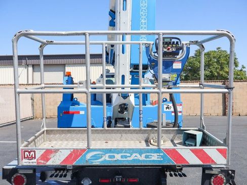 Used 2019 Ford F650 2WD Regular Cab Super Duty image 7