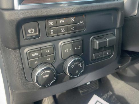 New 2026 Chevrolet Tahoe LS w/ Max Trailering Package AWD/4WD image 15