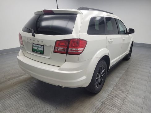 Used 2018 Dodge Journey SE w/ Blacktop Package image 9