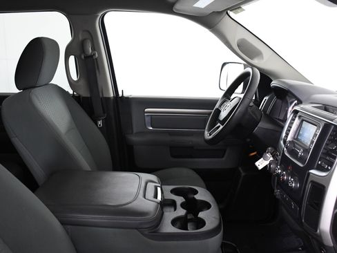 Used 2020 RAM 1500 Classic SLT w/ Trailer Tow Group image 25