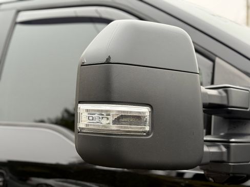 Used 2019 Ford F250 Lariat w/ Lariat Ultimate Package image 22