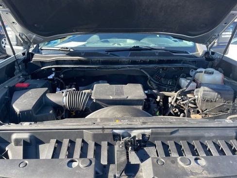 Used 2024 Chevrolet Silverado 2500 Custom w/ Custom Value Package image 15