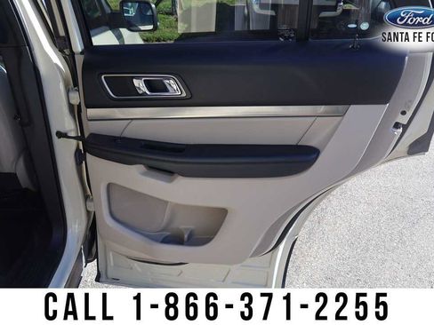 Used 2018 Ford Explorer XLT w/ Equipment Group 202A AWD/4WD image 24
