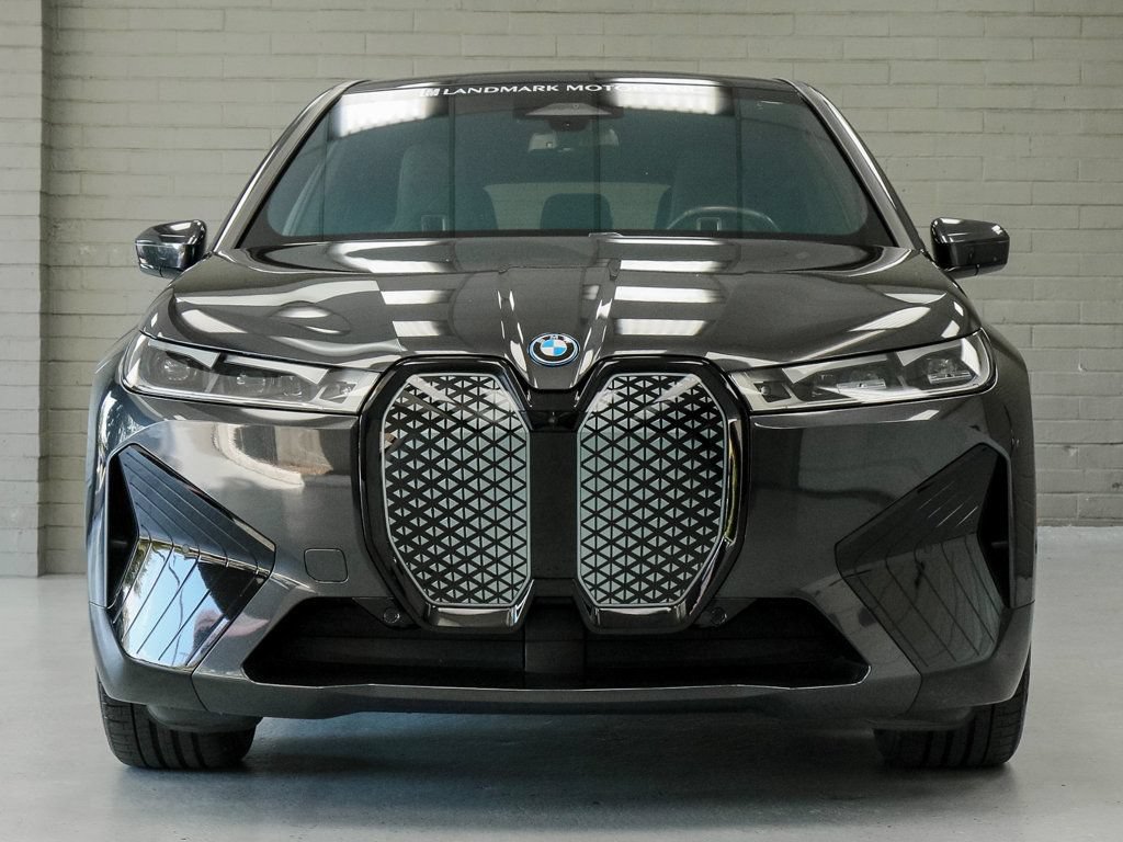 Used 2024 BMW iX M60 w/ Luxury Package AWD/4WD image 5