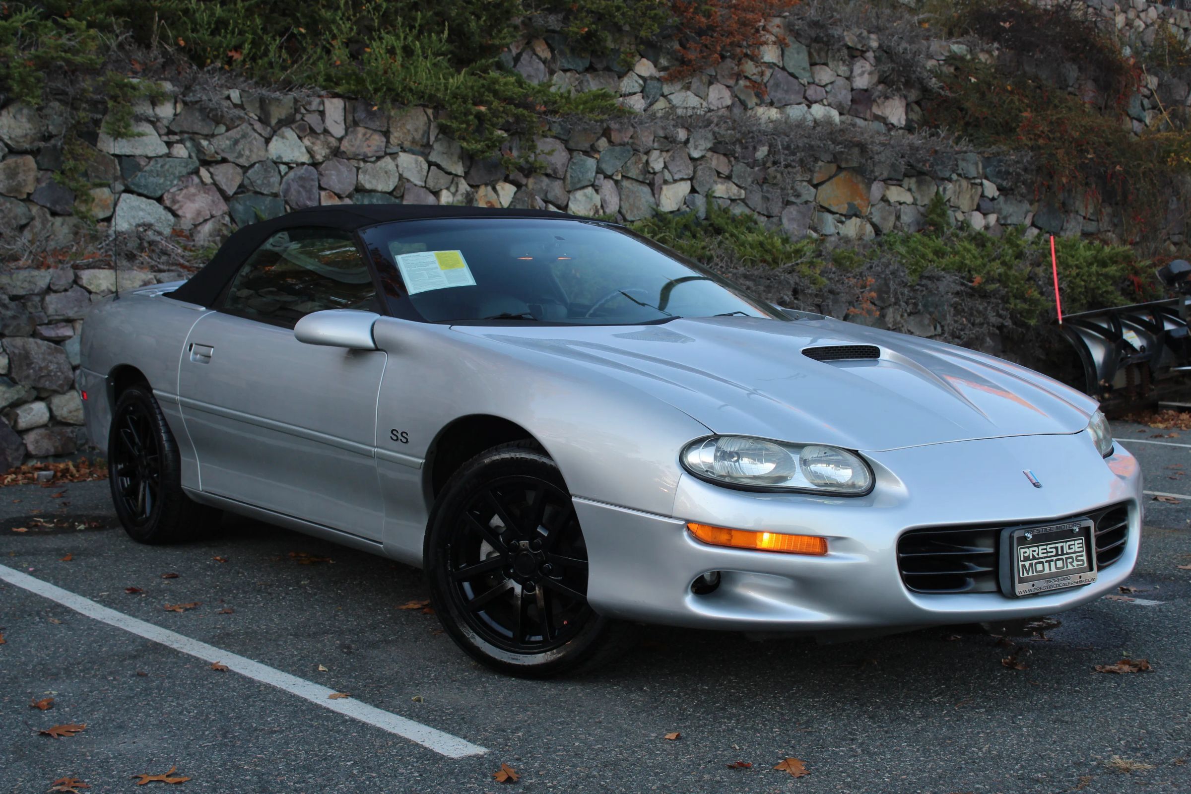 Used 2000 Chevrolet Camaro Z28 w/ SS Performance/Appearance Pkg RWD image 4