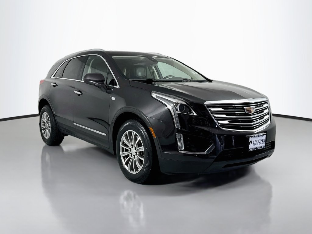 Used 2017 Cadillac XT5 Luxury w/ Driver Awareness Package FWD image 4