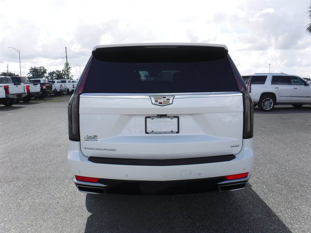 Used 2023 Cadillac Escalade ESV Premium Luxury RWD image 5