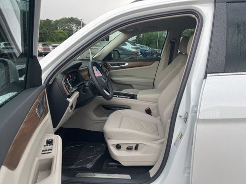 New 2026 Volkswagen Atlas SE FWD image 22