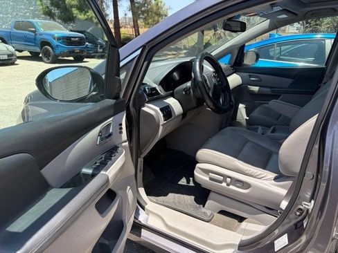Used 2015 Honda Odyssey Touring Elite image 7
