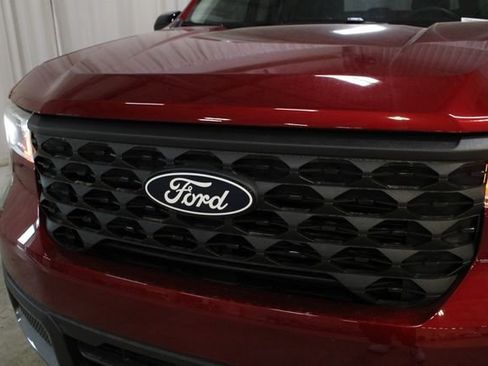 New 2026 Ford Maverick XLT w/ XLT Luxury Package AWD/4WD image 32