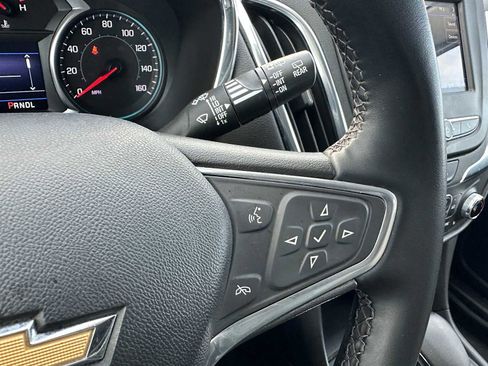 Used 2023 Chevrolet Equinox LT image 33