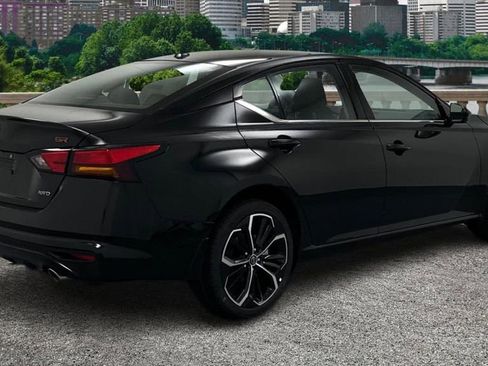 Used 2024 Nissan Altima 2.5 SR image 5