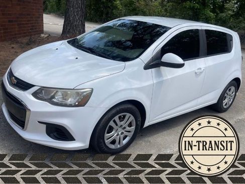 Used 2017 Chevrolet Sonic LT FWD image 1