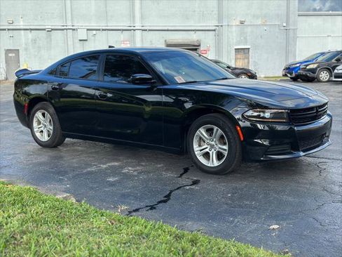 Used 2023 Dodge Charger SXT image 11