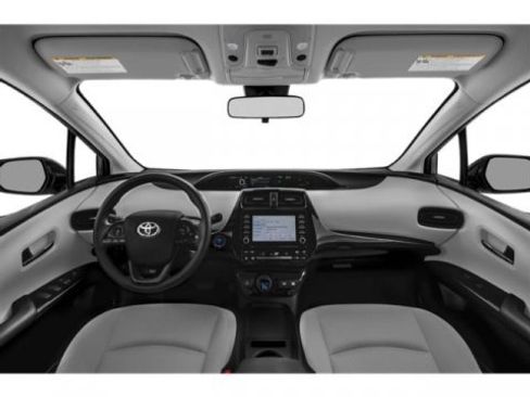Used 2022 Toyota Prius XLE image 11