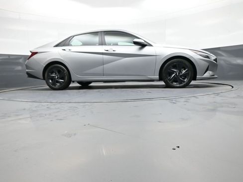 Certified 2023 Hyundai Elantra SEL w/ Cargo Package image 28