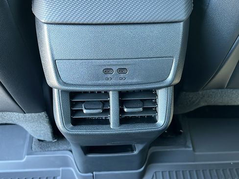 New 2026 Chevrolet Equinox LT w/ Convenience Package II AWD/4WD image 14