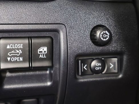 Used 2014 Lexus IS 250C 250 w/ Luxury Package image 39