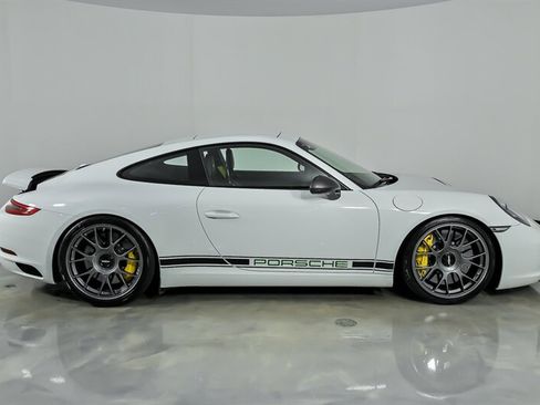 Used 2018 Porsche 911 Carrera T RWD image 11