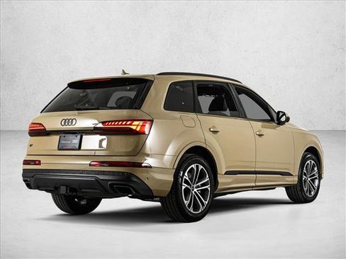 Certified 2025 Audi Q7 2.0T Premium Plus image 5
