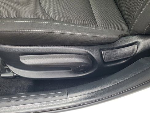 Used 2023 Kia Forte LXS image 7