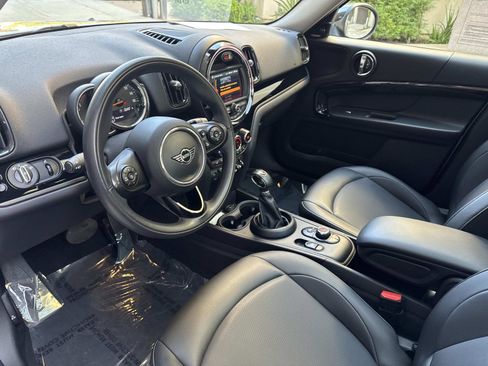 Used 2019 MINI Cooper Countryman w/ Premium Package image 14