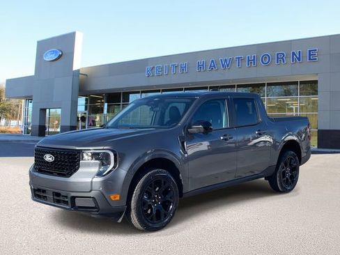 New 2026 Ford Maverick Lariat w/ Black Appearance Package image 3