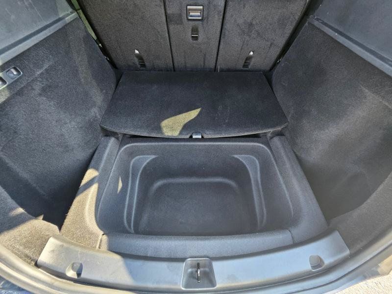 Used 2023 Tesla Model Y Long Range AWD/4WD image 71