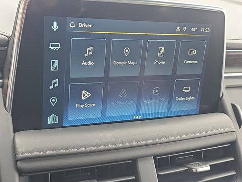 Used 2022 Chevrolet Tahoe Z71 w/ Luxury Package image 28