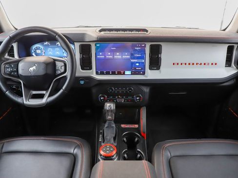 Used 2025 Ford Bronco Stroppe Edition image 2