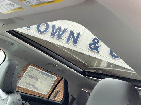 New 2026 Ford Explorer Active w/ Active Comfort Package image 22