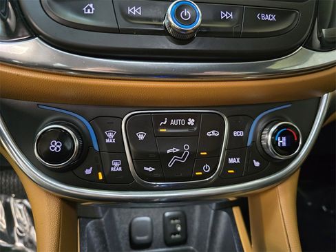 Used 2017 Chevrolet Volt Premier w/ Driver Confidence II Package image 27