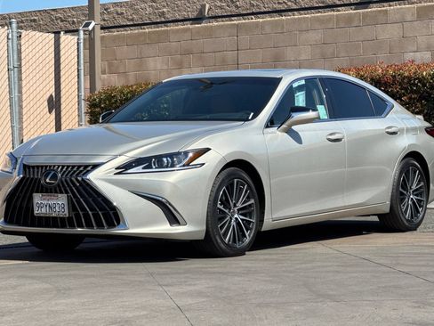 Certified 2025 Lexus ES 300h w/ Premium Package FWD image 8