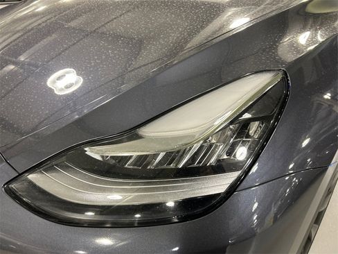 Used 2023 Tesla Model Y Long Range image 7
