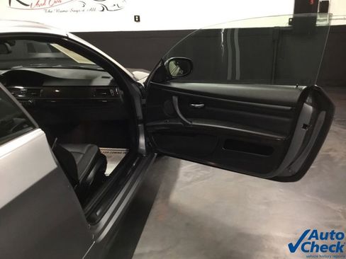 Used 2011 BMW 335i Convertible image 41