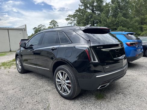 Used 2025 Cadillac XT5 Sportv AWD/4WD image 2