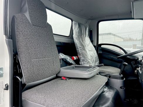 New 2025 Chevrolet Low Cab Forward image 12