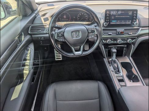 Used 2022 Honda Accord Sport image 8