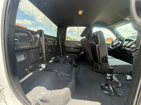 Used 2022 RAM 3500 Big Horn AWD/4WD image 15