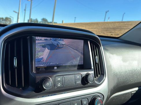 Used 2020 Chevrolet Colorado LT image 23