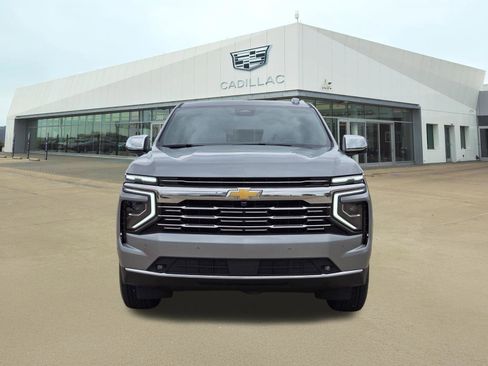 Used 2025 Chevrolet Tahoe Premier RWD image 2