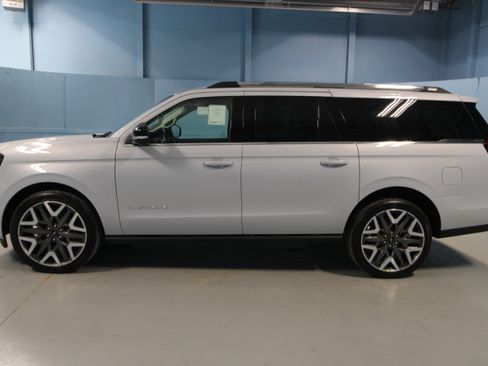 New 2026 Ford Expedition Max Platinum AWD/4WD image 28